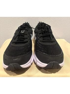 New Under Armour Charged 10 Running Sneakers Men's Size 13